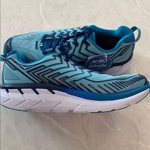 Home Clifton 4 size 11 women